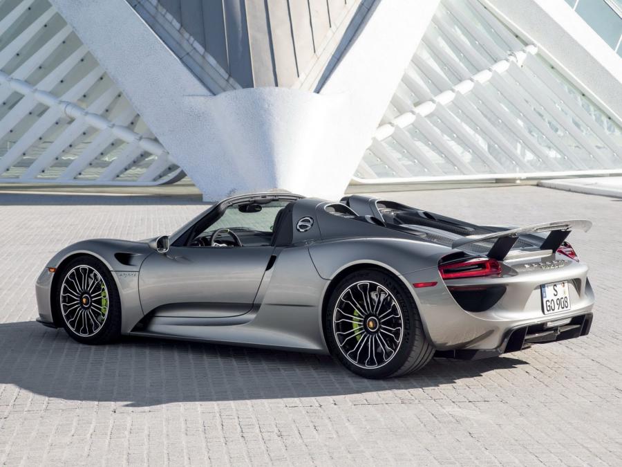  Porsche 918 Spyder 2014 года  (US) (фото 4 из 28)
